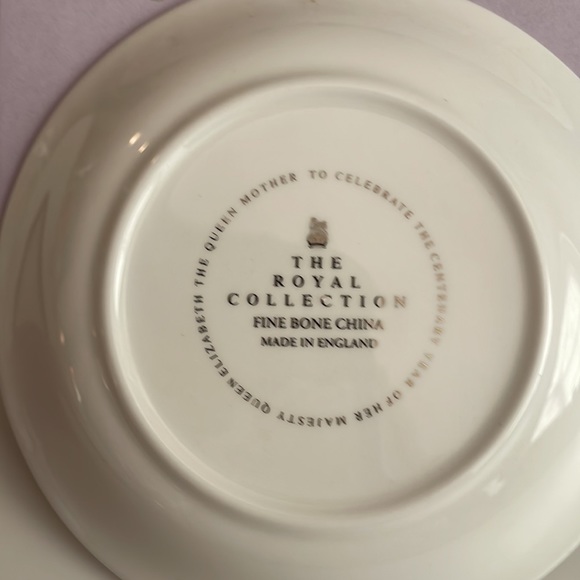 Royal Collection Commemorative Small Decorative Plate - Picture 3 of 4